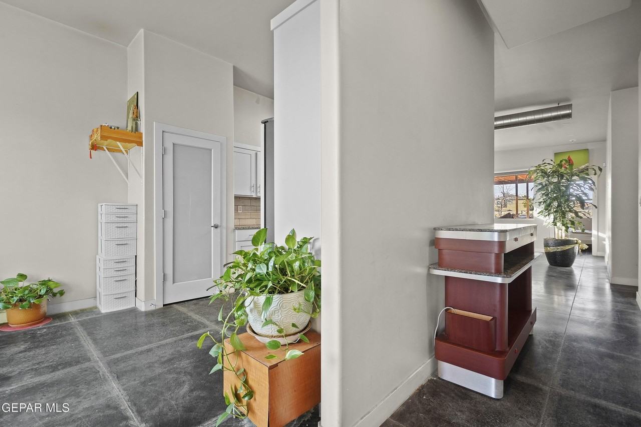 14267 Richard Wiles Ave - Photo 5 of 27