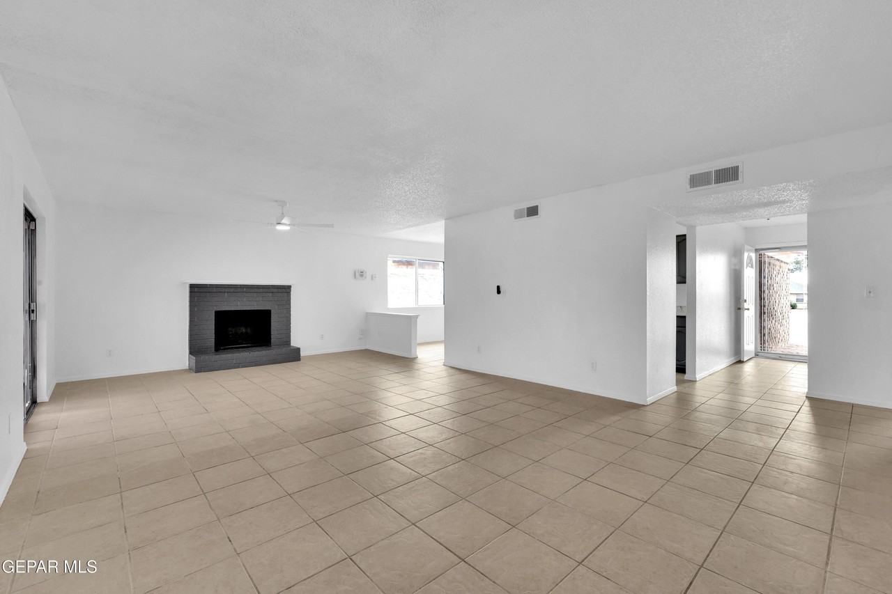 1529 Babe Hiskey Ln - Photo 7 of 36