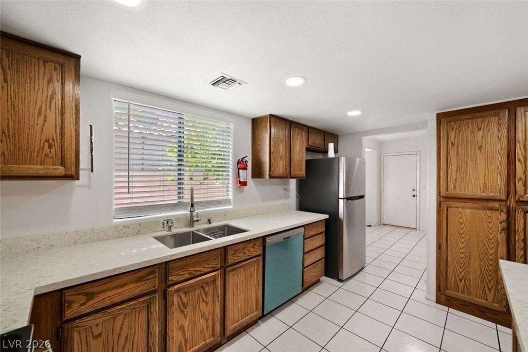 500 Hidden Ct - Photo 7 of 17