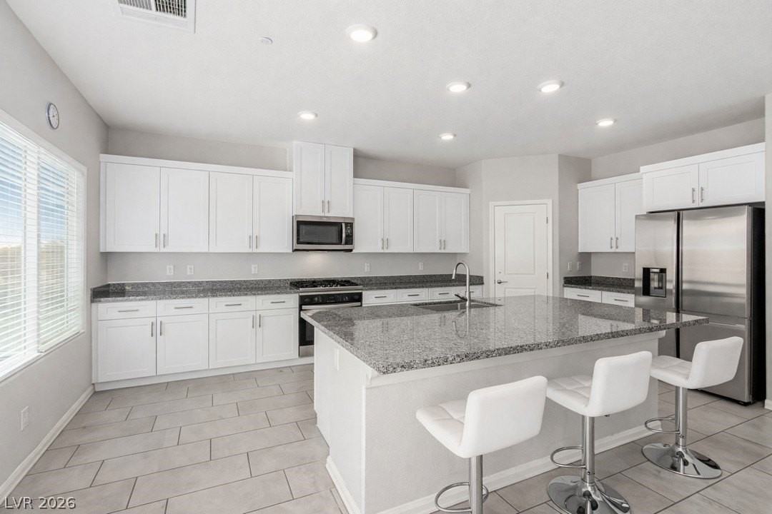 330 Spring Dove Ave - Photo 3 of 14