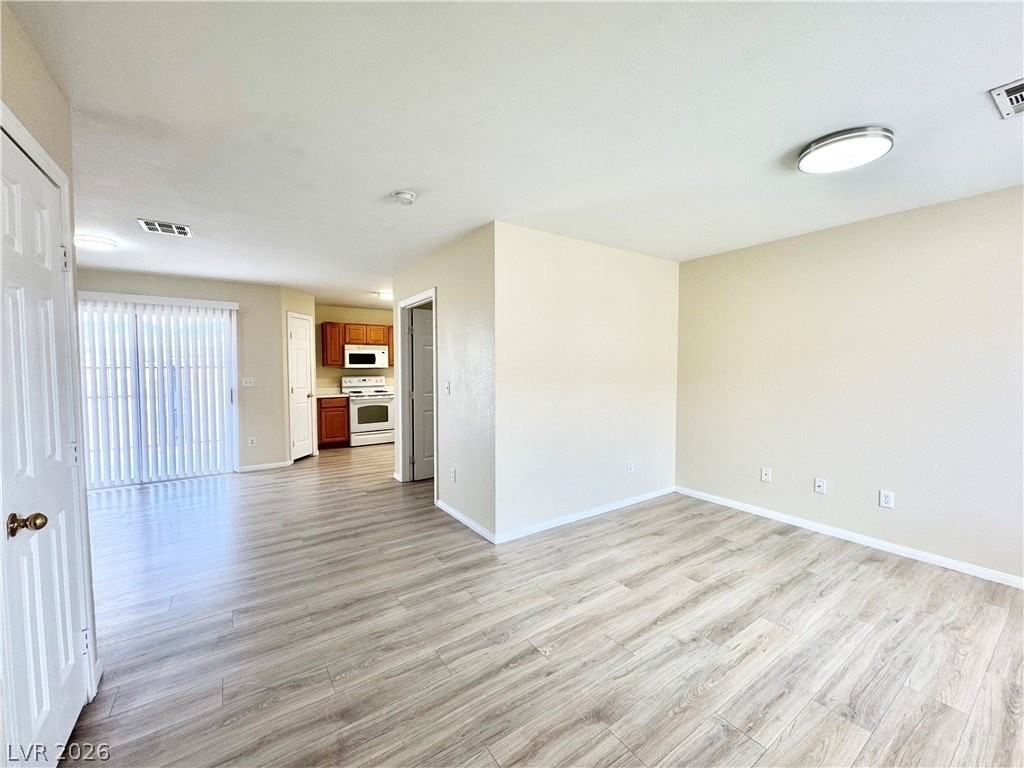 1360 Bourbon St #C - Photo 3 of 15