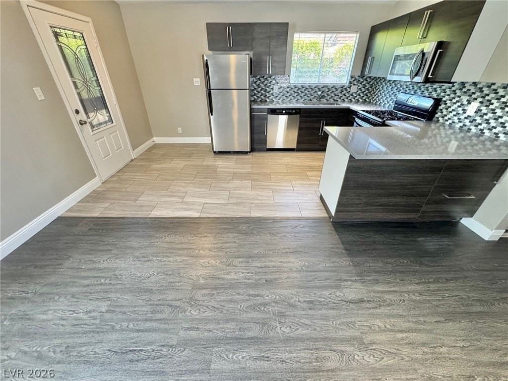 6323 Silverfield Dr - Photo 3 of 28