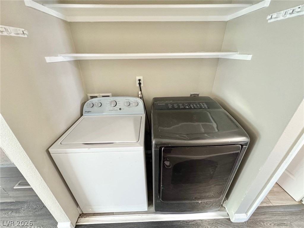 6323 Silverfield Dr - Photo 5 of 28