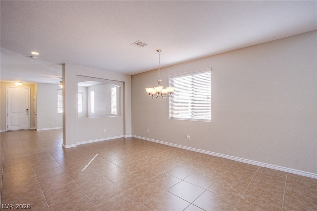 729 Catalina Aisle St - Photo 6 of 48