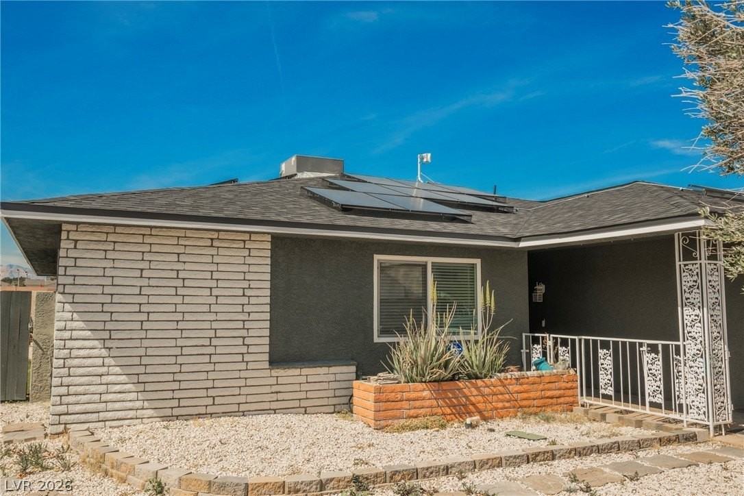 1020 Alan Shepard St - Photo 6 of 36