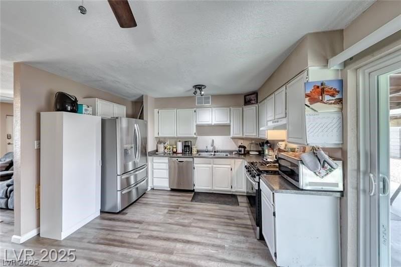 861 E Hacienda Ave - Photo 6 of 17