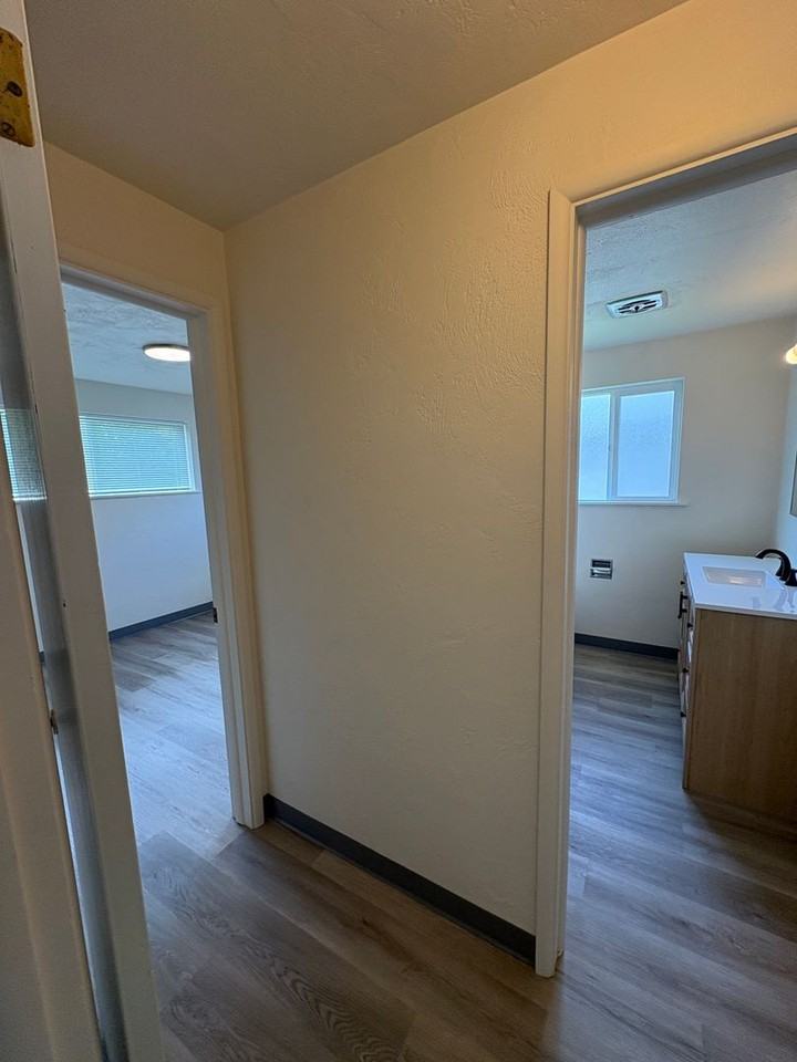 2356 Crescent Ave - Photo 5 of 21