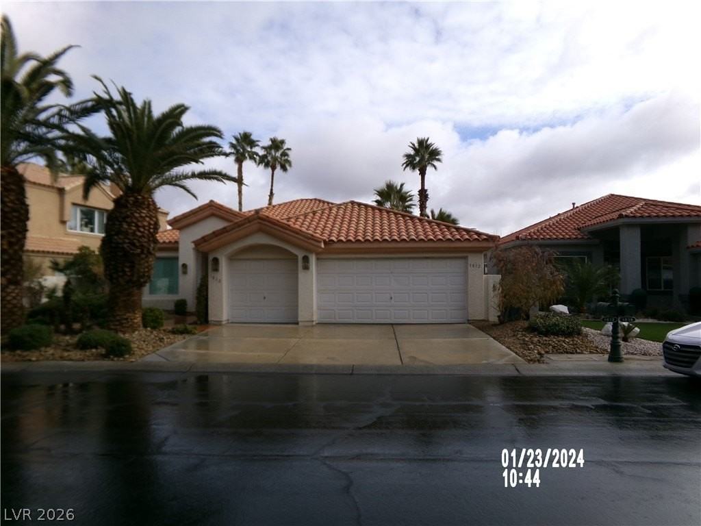 1812 Bay Hill Dr - Photo 2 of 34