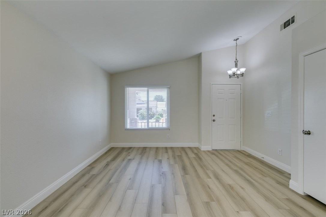 4816 White Aspen Ave - Photo 4 of 25