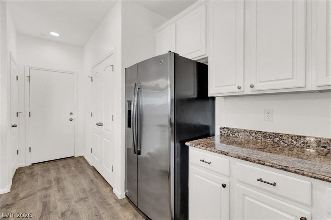 7609 Reveal Ct - Photo 7 of 33