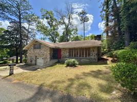 featured image of 5231 Colonial Cir N