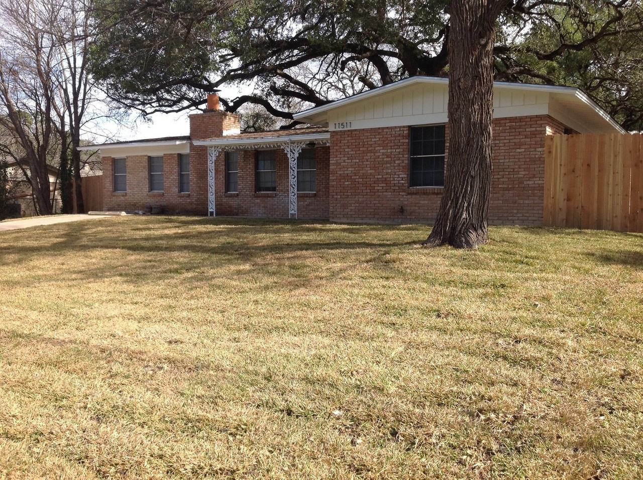 11511 Whitewing Ave - Photo 2 of 33