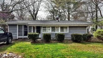 212 S Emerald Ln - Photo 1 of 1