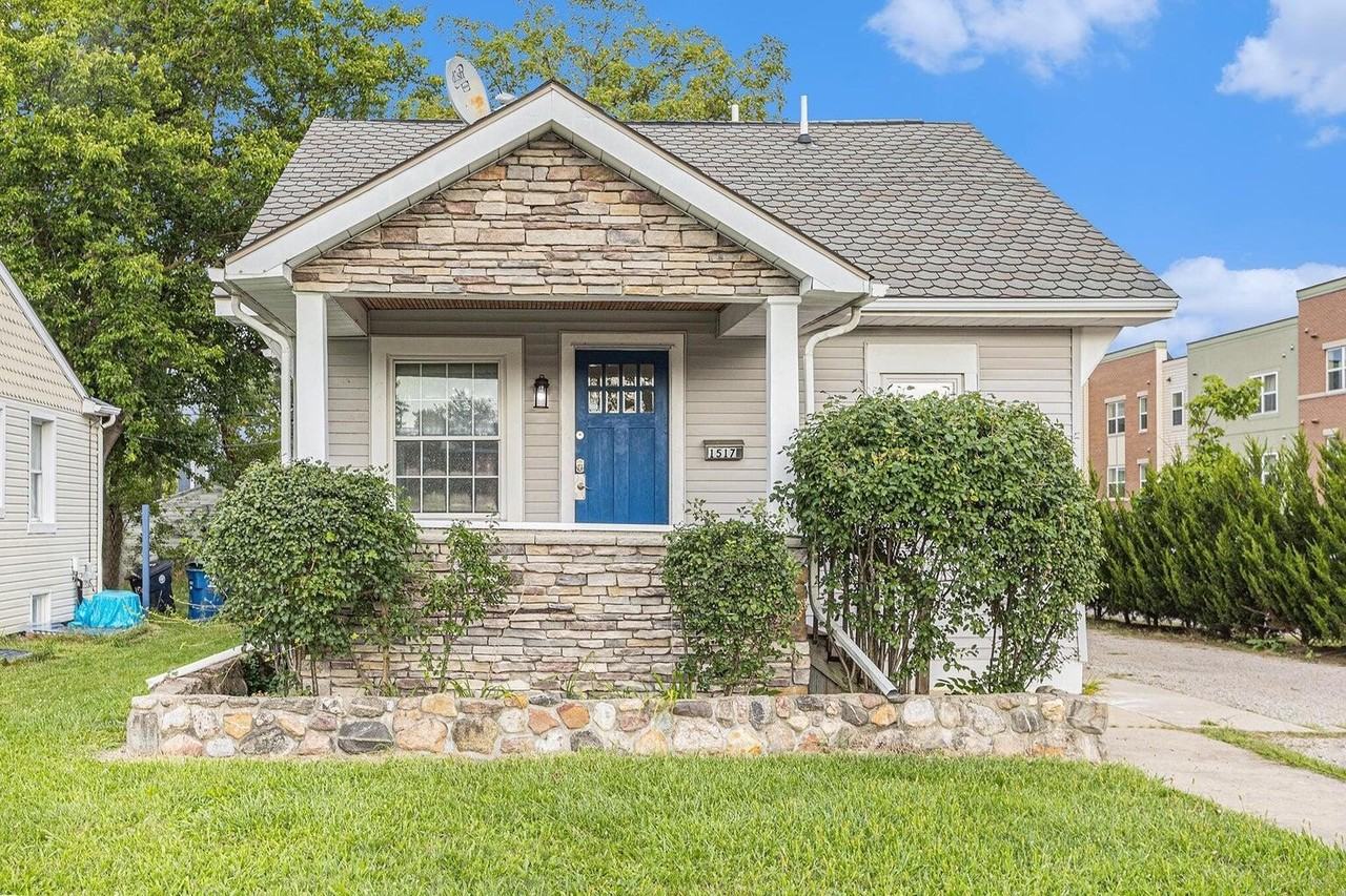 1517 S State St - Photo 2 of 34