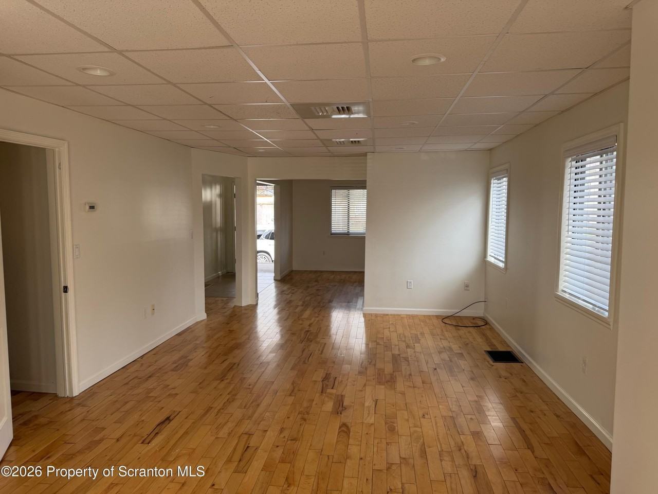 442 Larch St - Photo 5 of 16