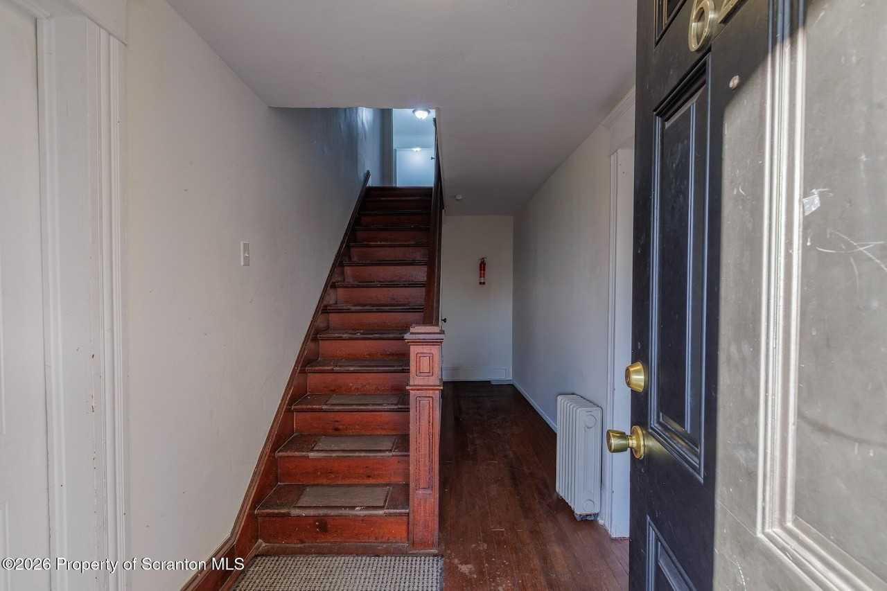 623 E Elm St #3 - Photo 2 of 18