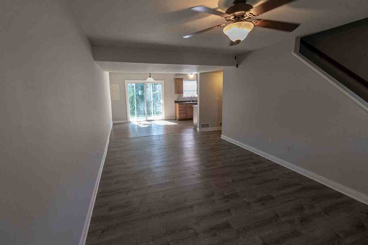 4700 Dehaven Dr - Photo 3 of 39