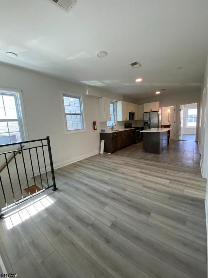 334 Bond St #2 - Photo 2 of 27