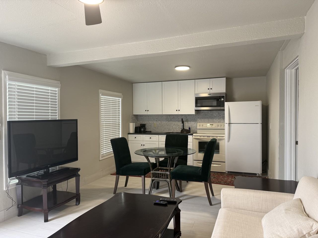 3100 Thomas Ave #1 - Photo 2 of 4