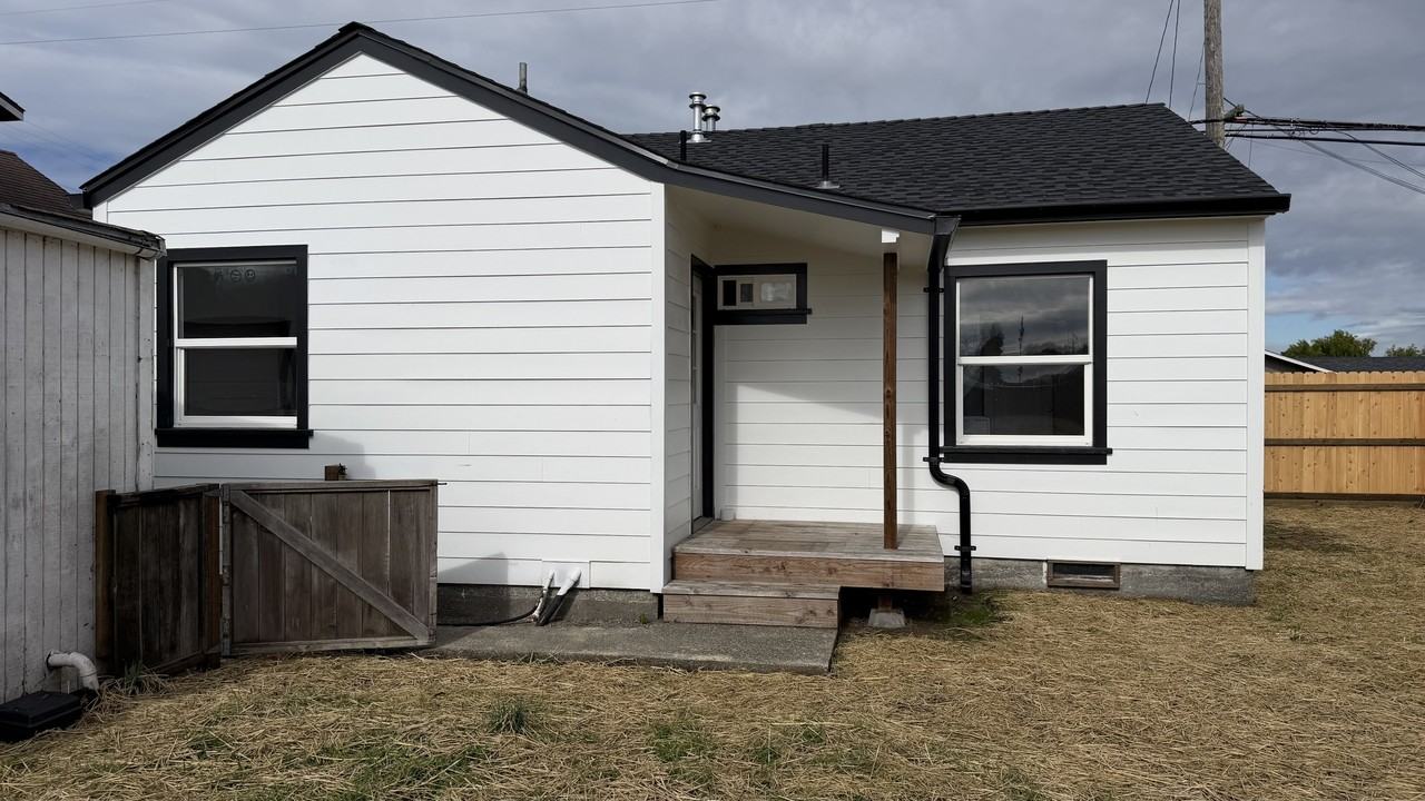 3614 Pennsylvania Ave #1 - Photo 6 of 10