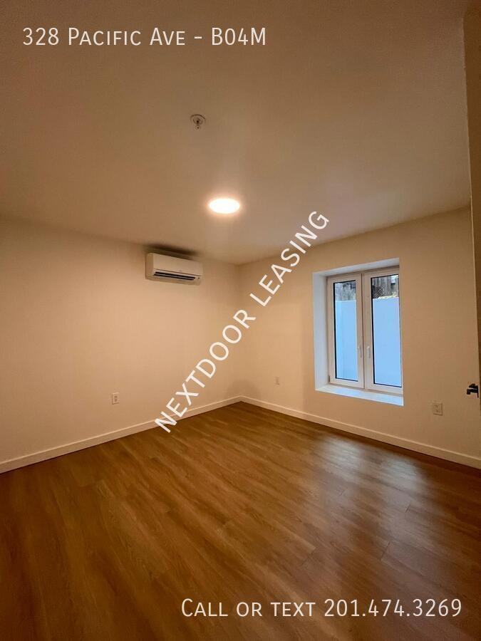 328 Pacific Ave #B04M - Photo 6 of 37