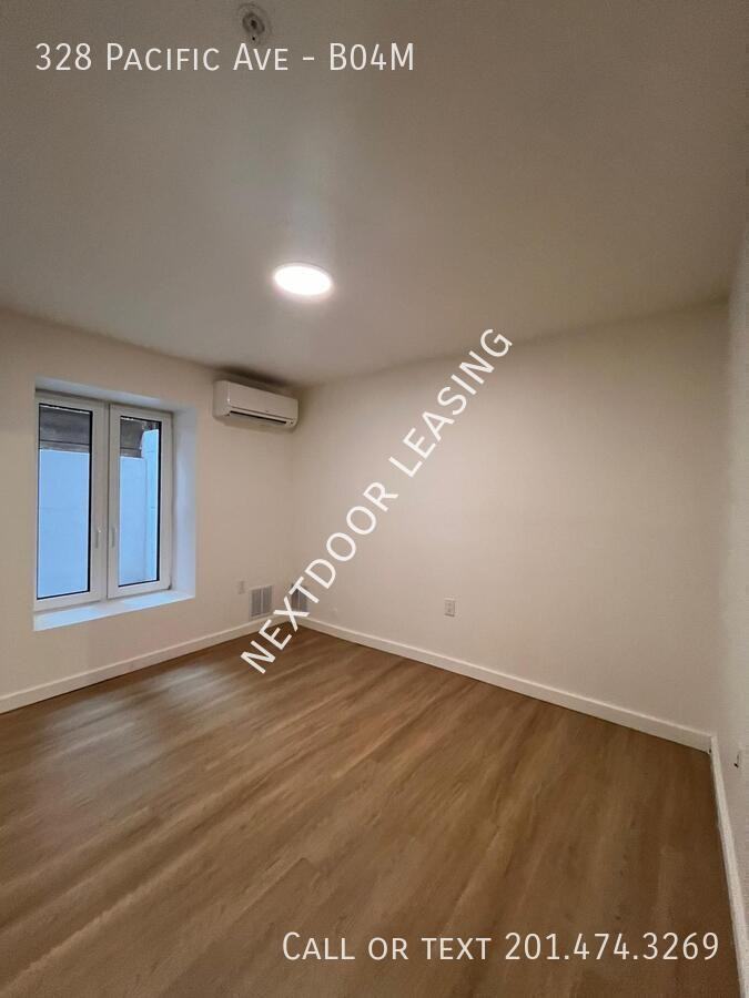 328 Pacific Ave #B04M - Photo 7 of 37