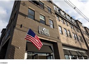 548 Franklin Ave - Photo 1 of 1