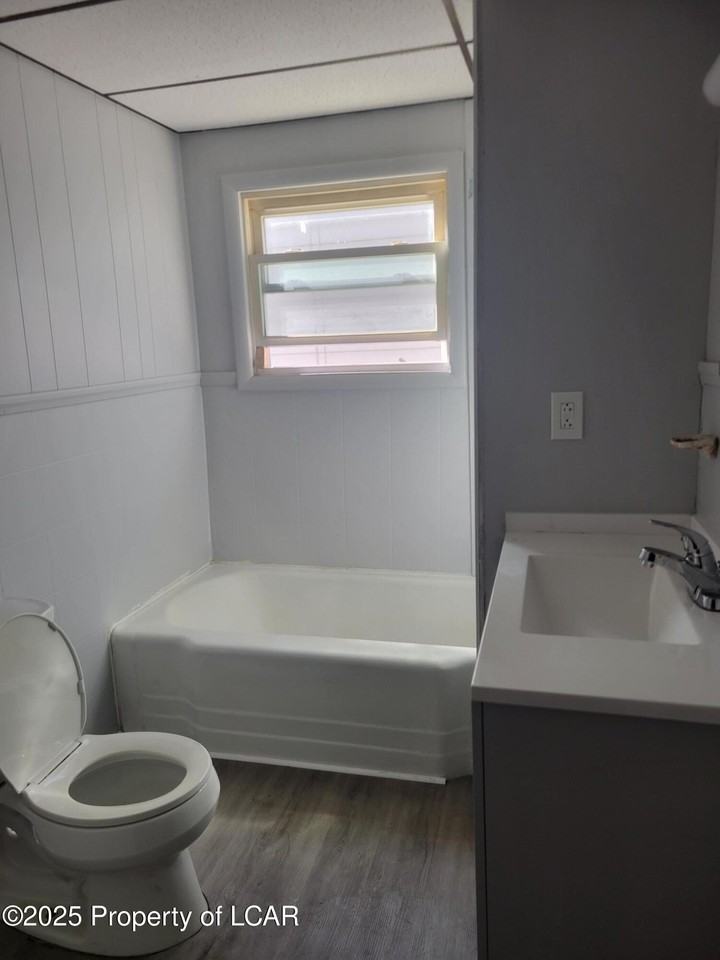 37 Hale St - Photo 5 of 9