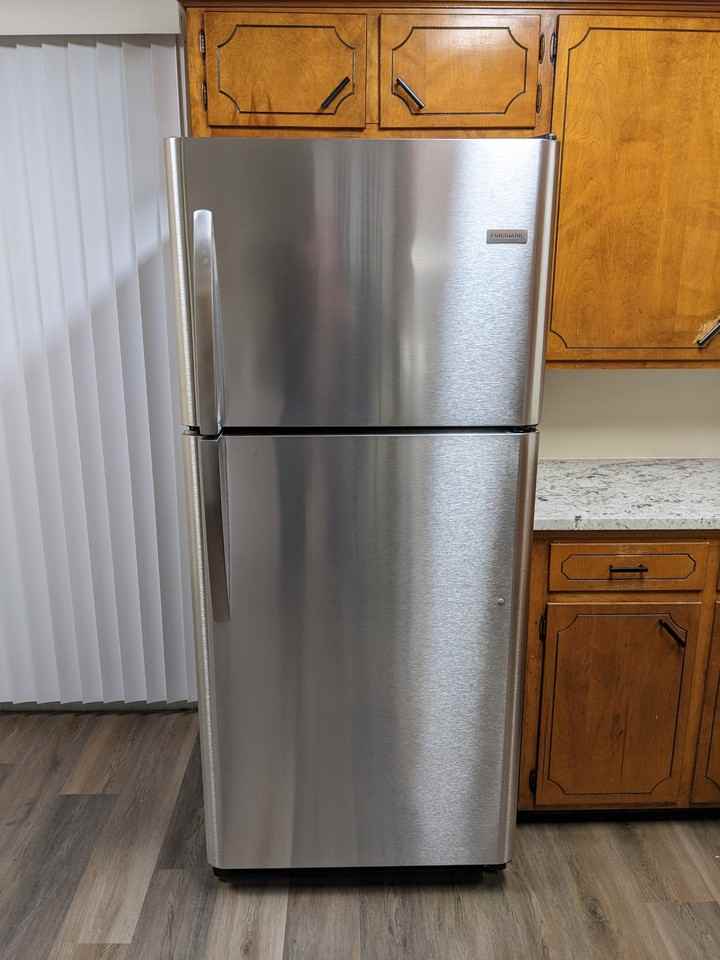 2520 W B St #2520 - Photo 3 of 22