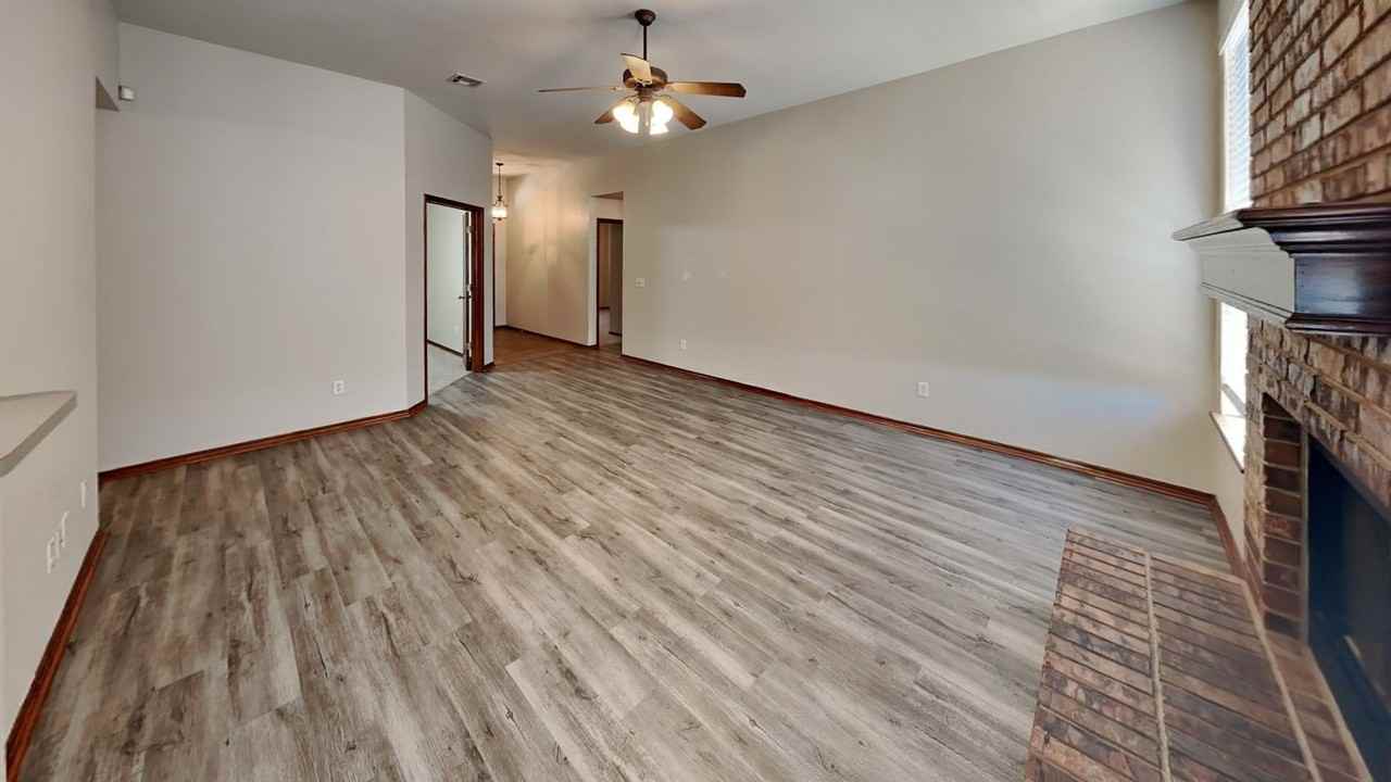 2212 Sw 141st Pl - Photo 6 of 26