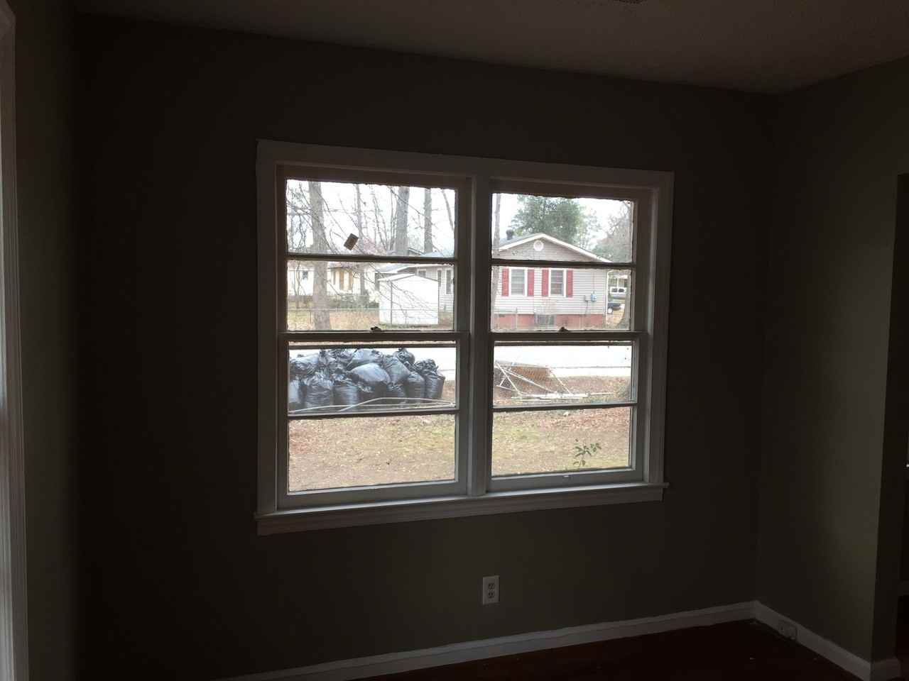 2840 Walker St - Photo 5 of 22