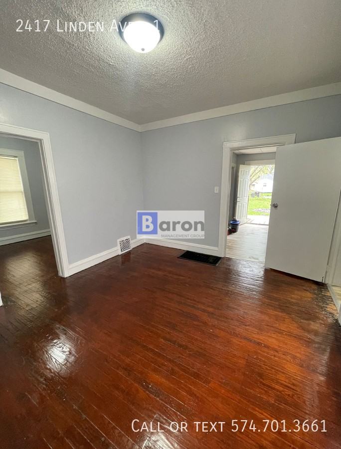 2417 Linden Ave #1 - Photo 3 of 9