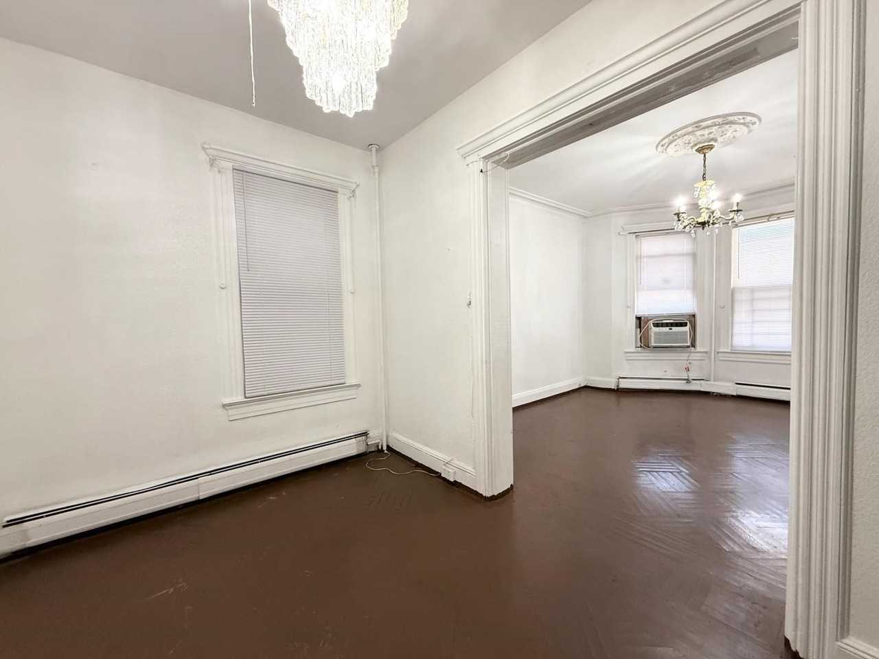 183 Fairview Ave #1 - Photo 5 of 13