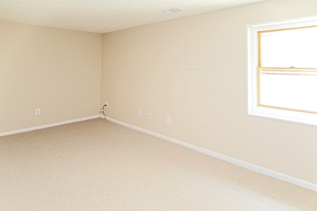 329 Gundry Dr - Photo 3 of 25