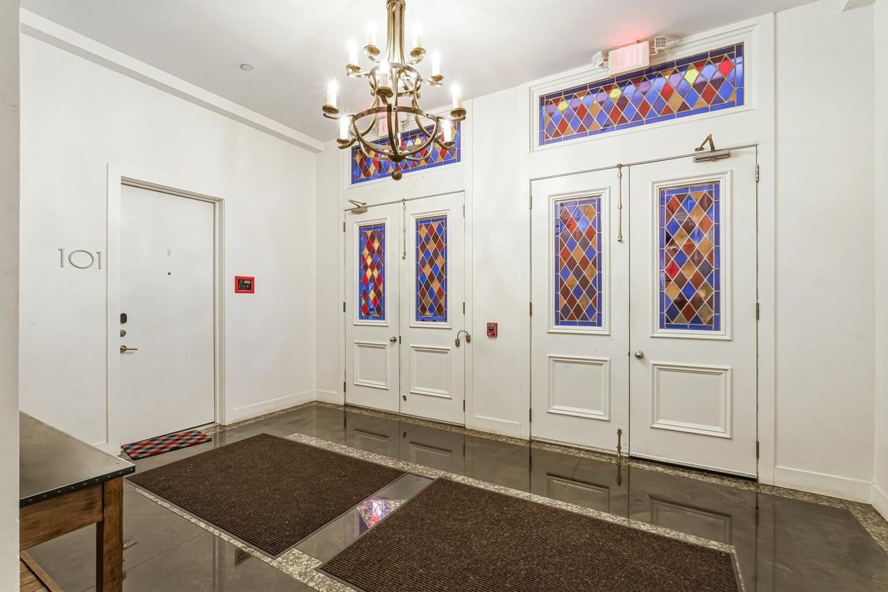 304 Pavonia Ave #102A - Photo 3 of 25