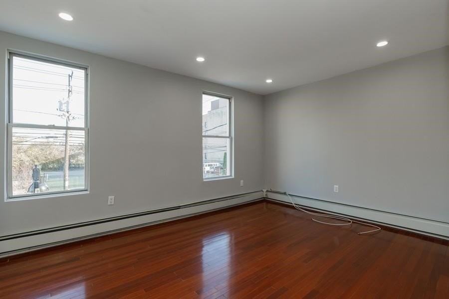 505 Palisade Ave #2 - Photo 5 of 23
