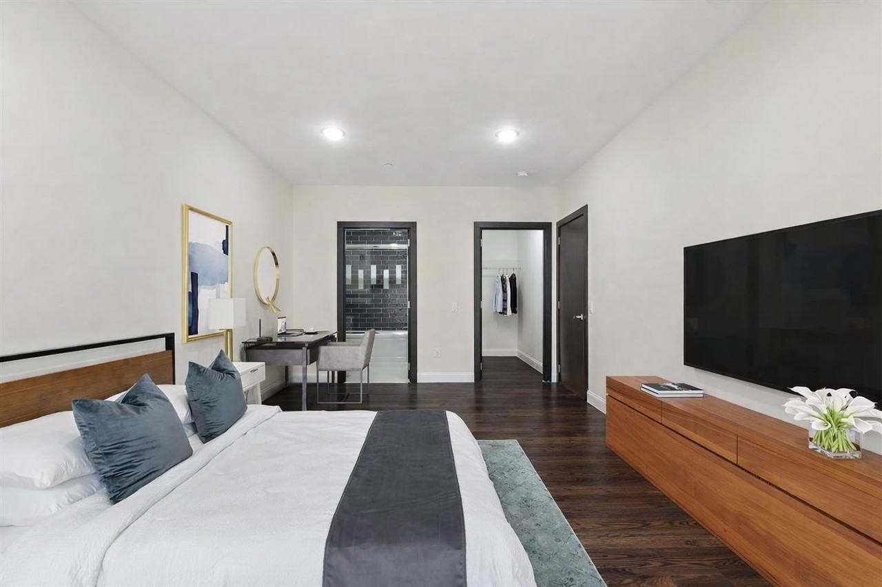 65-67 Storms Ave #1B - Photo 7 of 16