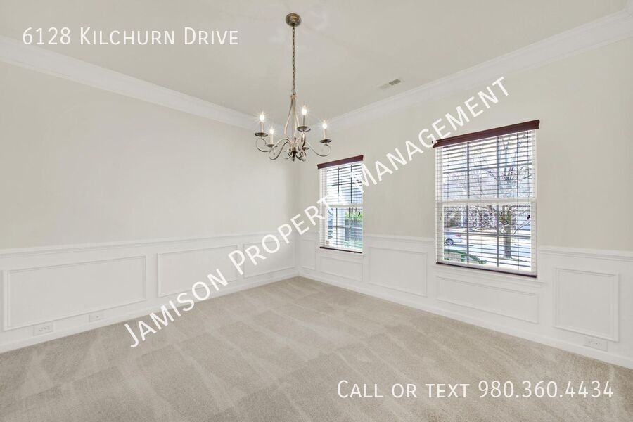 6128 Kilchurn Dr - Photo 3 of 23