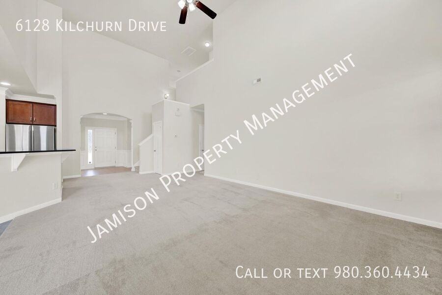 6128 Kilchurn Dr - Photo 6 of 23