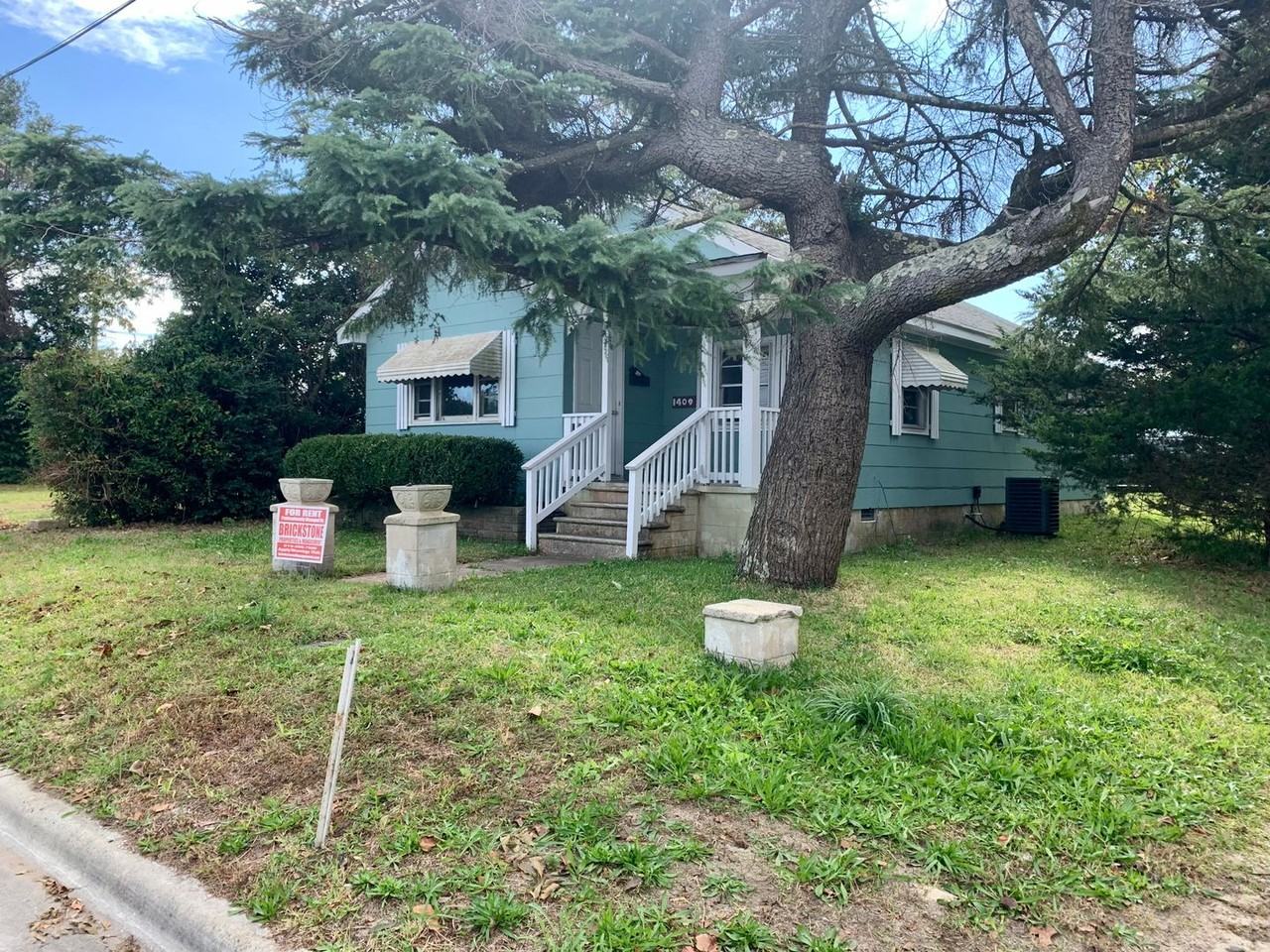 1409 Bay St - Photo 4 of 24