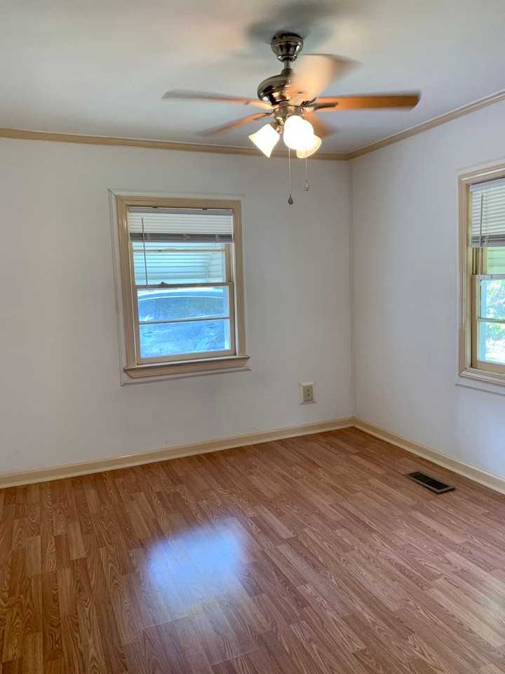 1409 Bay St - Photo 7 of 24