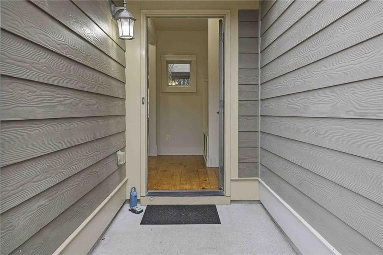 501 Ridge View Xing - Photo 3 of 33