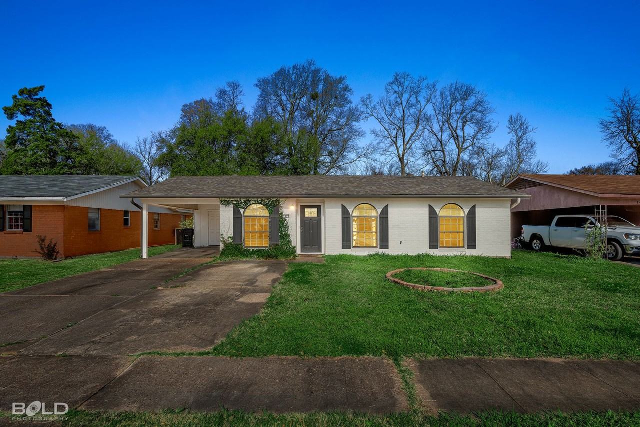 1419 Teekell St - Photo 7 of 34