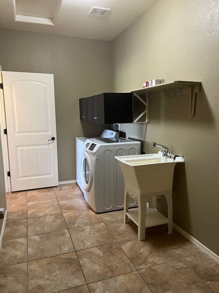 1307 Paso Robles Ave - Photo 6 of 19