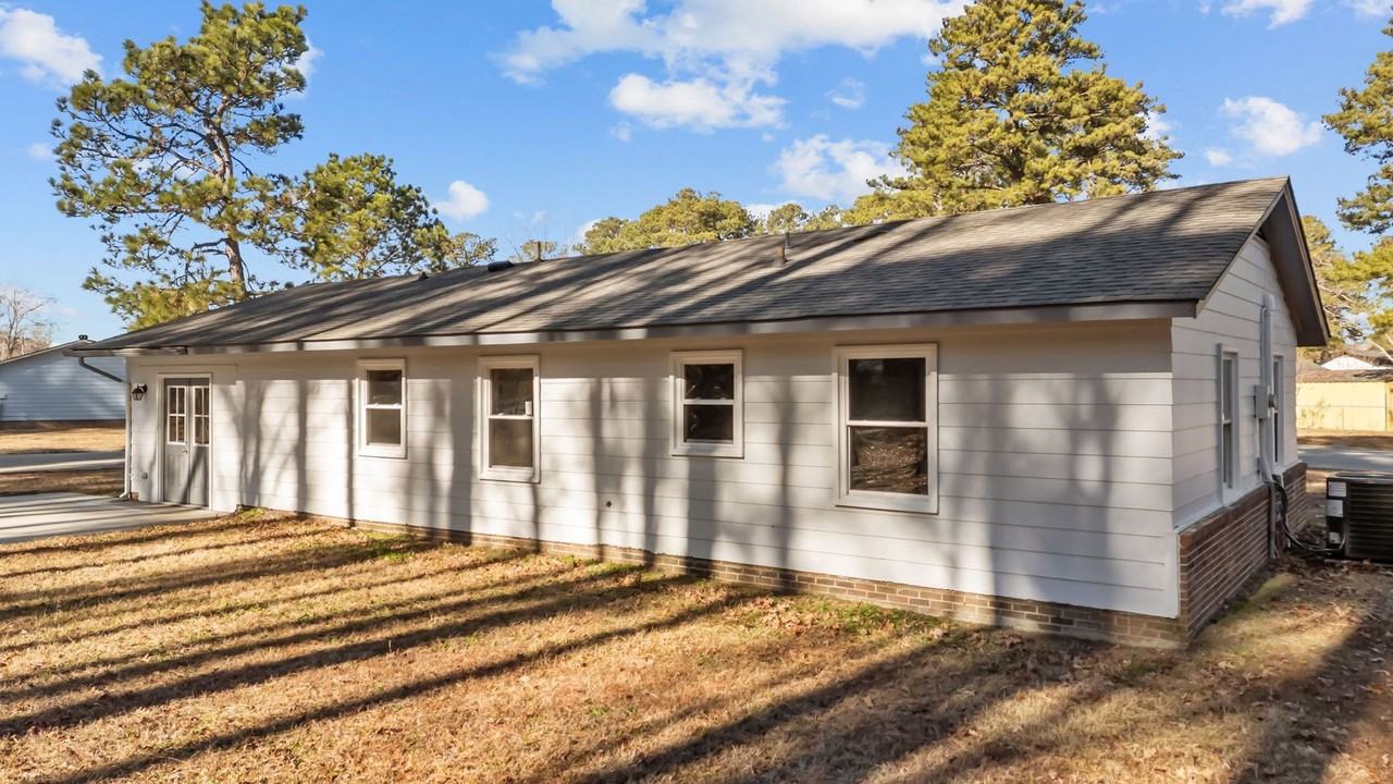 620 Starling Way - Photo 4 of 35