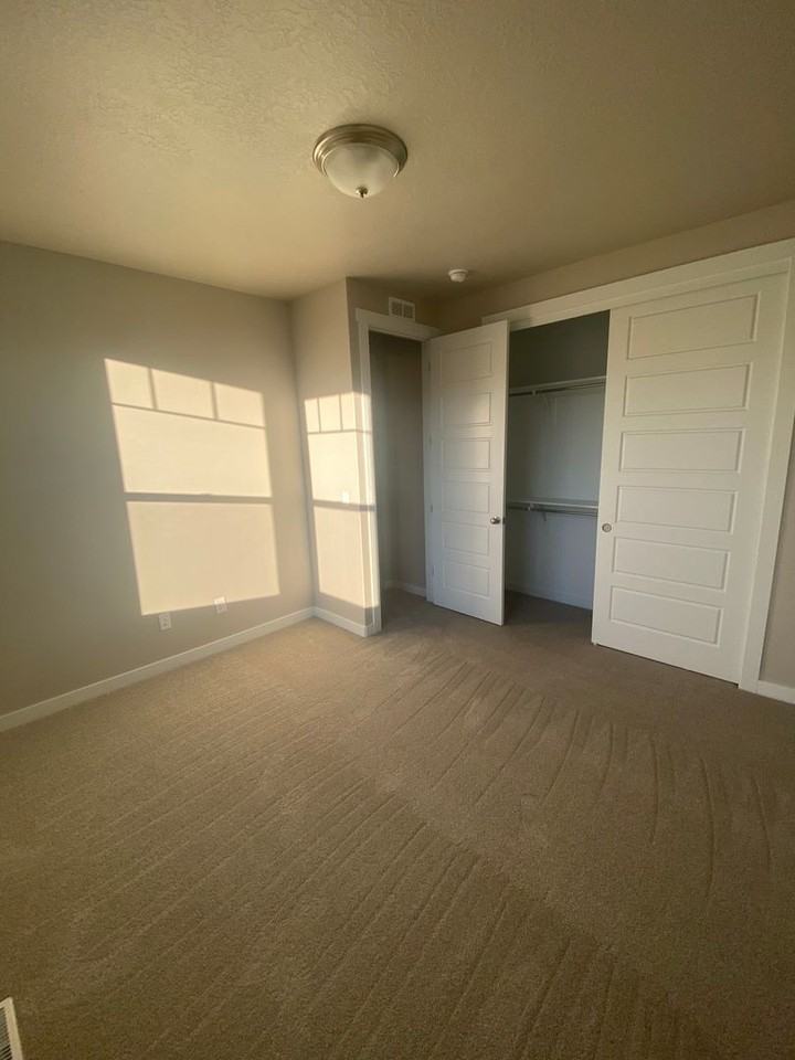 6620 N Salt Creek Peak - Photo 3 of 15