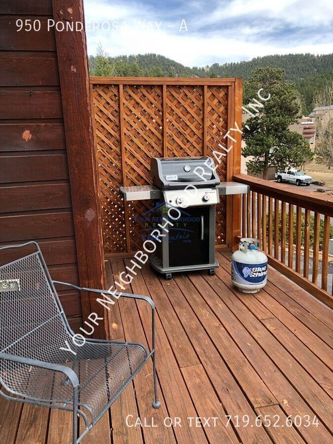 950 Ponderosa Way #A - Photo 7 of 10