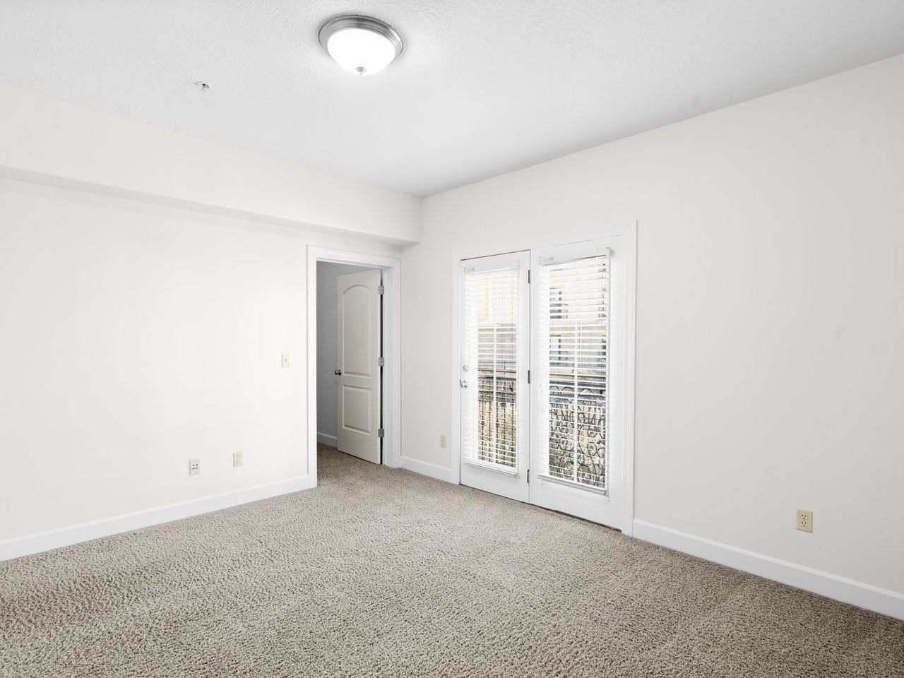 947 W 1010 N - Photo 6 of 29