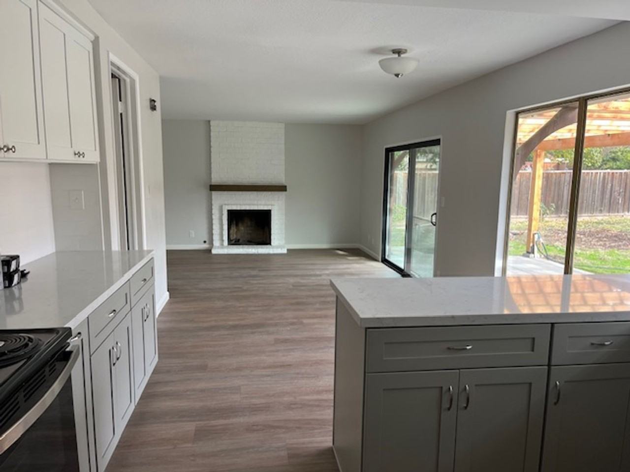 1627 Paseo Del Cajon - Photo 6 of 34