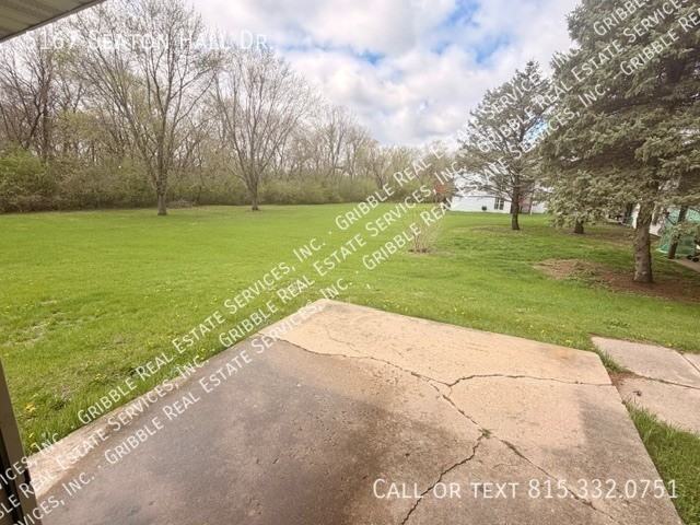 5167 Seaton Hall Dr - Photo 4 of 12